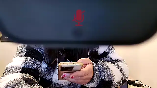 Snapshot of Lustylia chatting on February 8, 2025, 12:06 pm Lustylia online show from February 8, 2025, 12:06 pm