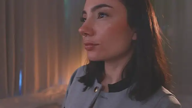 AmyArmstrong online show from November 28, 2025, 8:53 pm