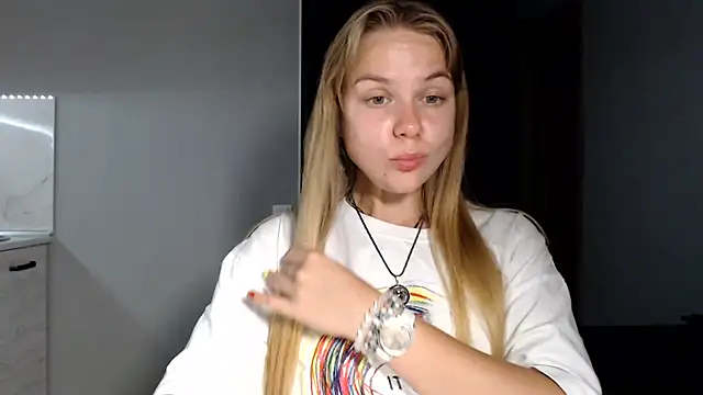 Snapshot of Sunbeam_ chatting on July 31, 2026, 9:01 pm Sunbeam online show from July 31, 2026, 9:01 pm