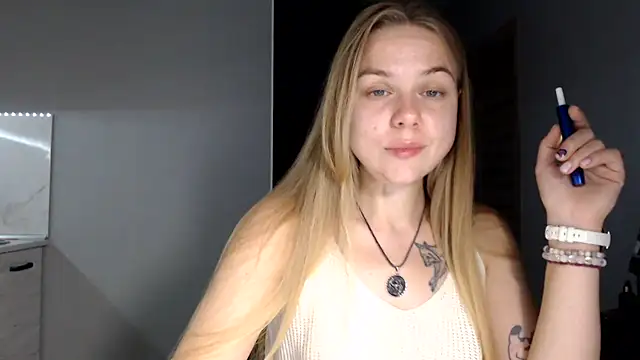 Snapshot of Sunbeam_ chatting on July 9, 2026, 9:03 pm Sunbeam online show from July 9, 2026, 9:03 pm
