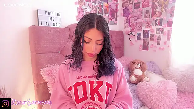 Snapshot of natalie_jaensen chatting on February 10, 2025, 7:17 pm natalie jaensen online show from February 10, 2025, 7:17 pm
