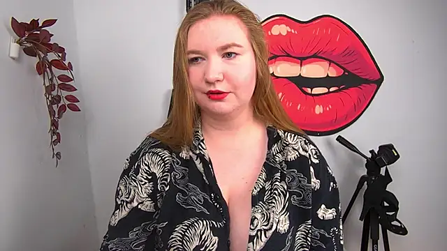 LaraDream online show from May 31, 2026, 2:23 pm