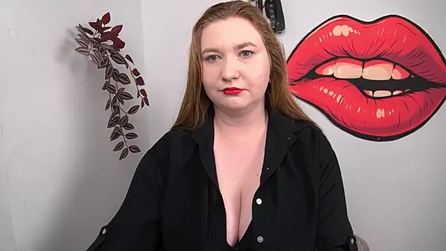 LaraDream online show from February 15, 2026, 1:10 pm