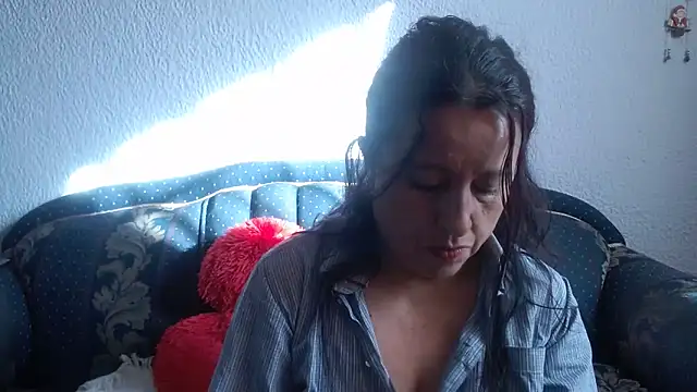 valeriapinter online show from February 26, 2026, 12:49 pm