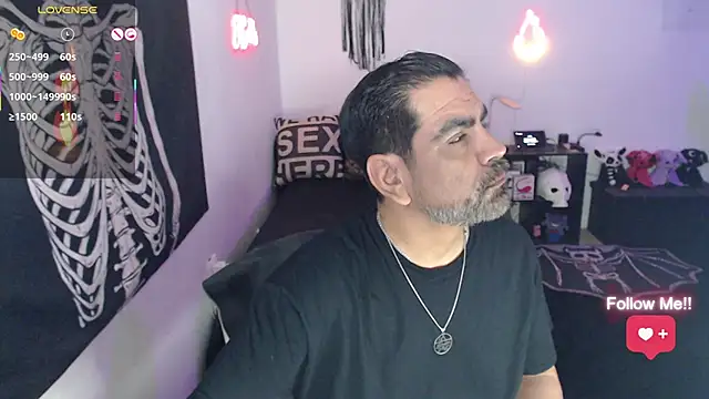 Snapshot of soyelcarlitos_ chatting on May 30, 2026, 3:57 am soyelcarlitos online show from May 30, 2026, 3:57 am