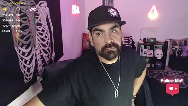 Snapshot of soyelcarlitos_ chatting on May 8, 2026, 11:08 pm soyelcarlitos online show from May 8, 2026, 11:08 pm