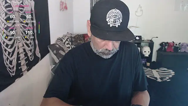 Snapshot of soyelcarlitos_ chatting on June 15, 2026, 9:58 pm soyelcarlitos online show from June 15, 2026, 9:58 pm