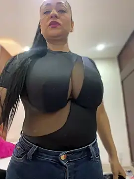 Snapshot of sofia_xxx02 chatting on July 11, 2026, 12:05 pm sofia xxx02 online show from July 11, 2026, 12:05 pm