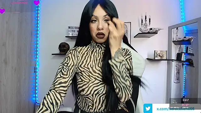 luci fer devil online show from April 4, 2026, 5:41 pm