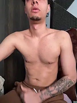 bigryann23 online show from March 4, 2026, 2:47 pm