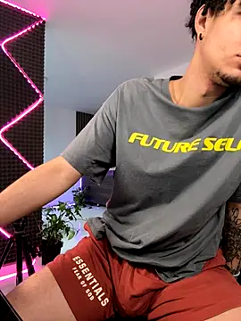 bigryann23 online show from November 16, 2025, 10:24 pm