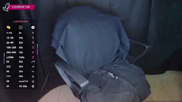 nicehairydude online show from December 18, 2025, 2:43 pm